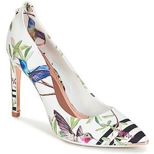 EUC Ted Baker Highgrove Hummingbird Heels Size 8